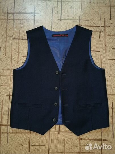 Новая жилетка для формы школы №18 на рост 136