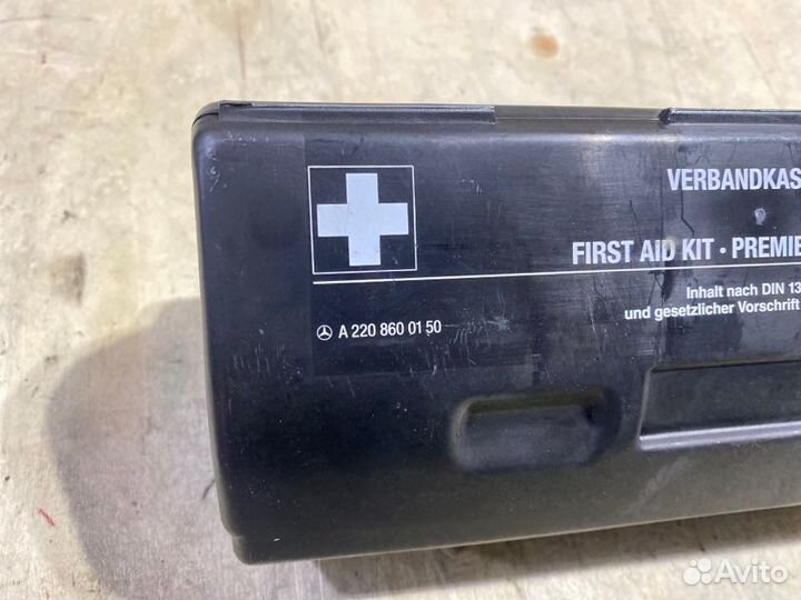 Аптечка Mercedes-Benz S-Class W220 M113E50 113.960