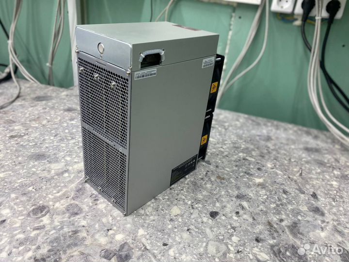 Майнер Asic Antminer Z15-420K+apw7