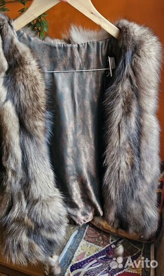 Жилетка меховая женская 44