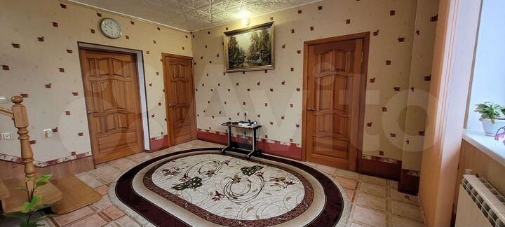 Дом 193,9 м² на участке 9,4 сот.