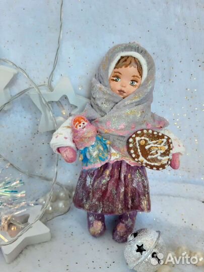 Девочка с куколкой и пряником(ватная игрушка)