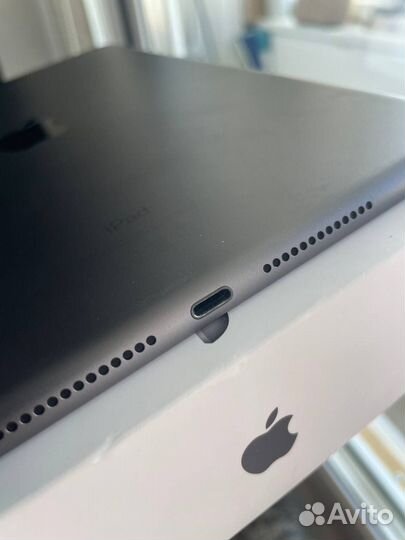 Планшет Apple iPad 8 10'2 2020 wi-fi 32 gb