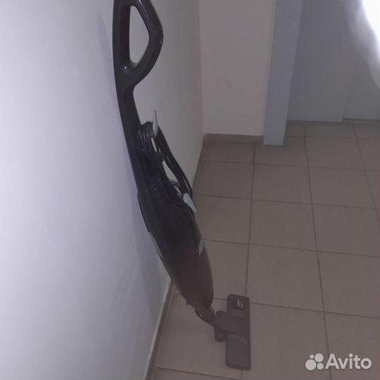 Вертикальный пылесос Vitek VT-8104 вк