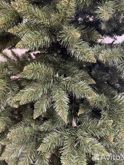 Елка искусственная 240