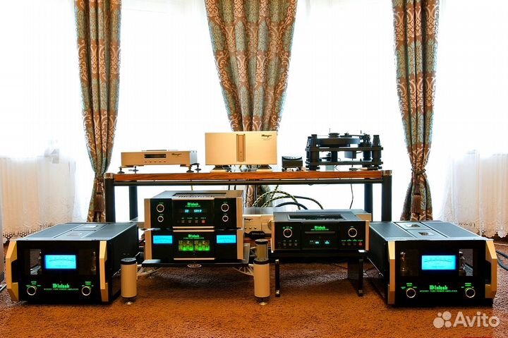 Mcintosh mcd 1100 (cd+sacd+usb+dac+preamp+)