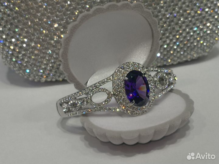 Браслет женский на руку бижутерия со стразами