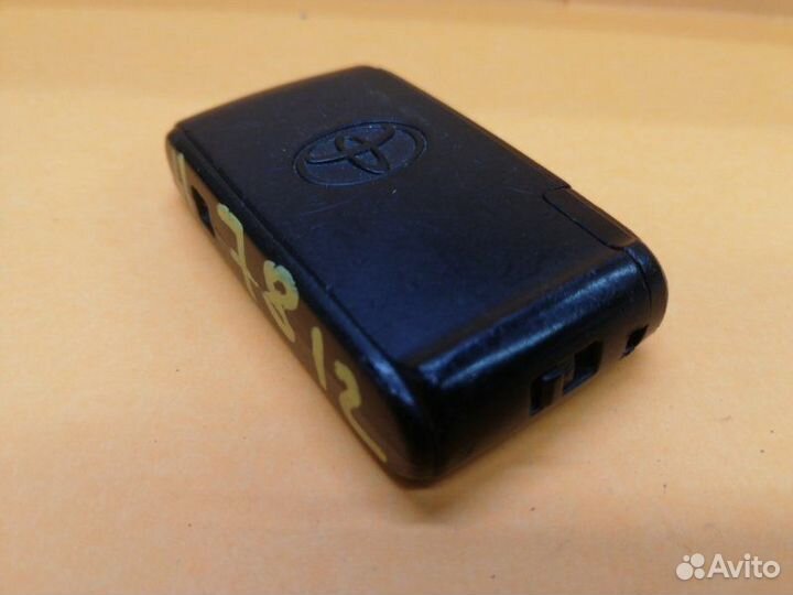 Ключ зажигания Toyota Prius NHW20 1nzfxe 2004