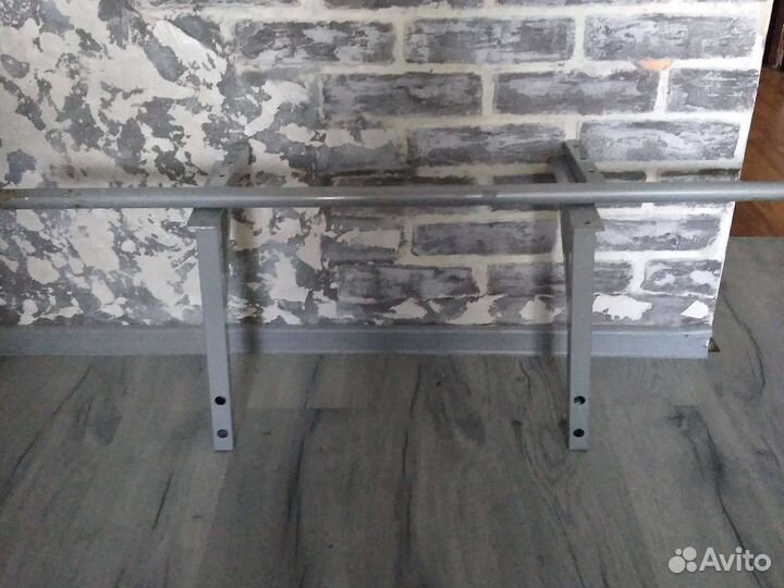 Турник настенный в разобраном состоянии