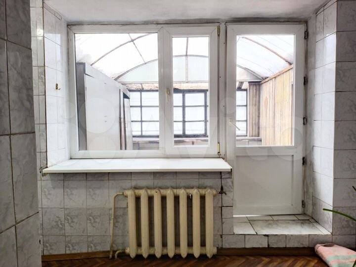 3-к. квартира, 90 м², 1/4 эт.