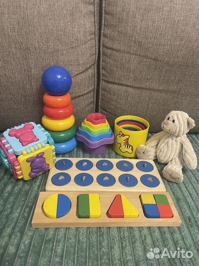 Развивающие игрушки пакетом