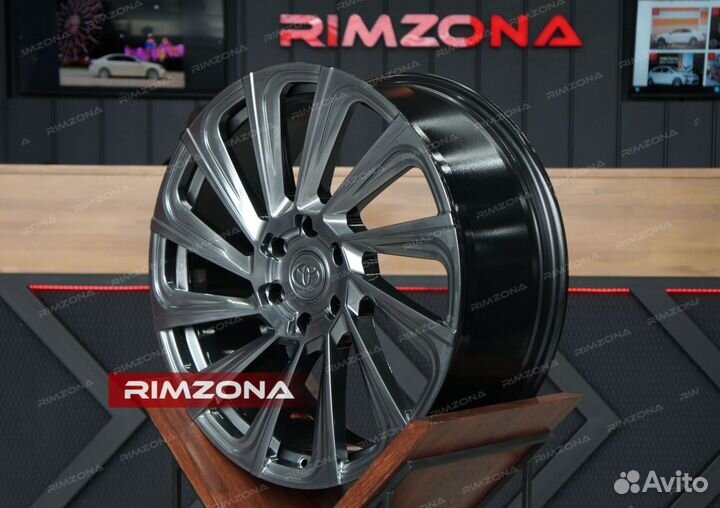 Кованые диски R22 на Mitsubishi Pajero