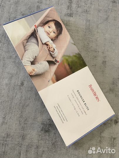 BabyBjorn Кресло-шезлонг нежно-розовый, с игрушкой