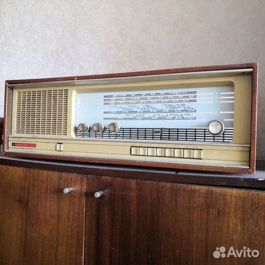 Радиола кантата 203