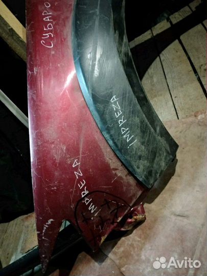 Крыло Subaru Impreza