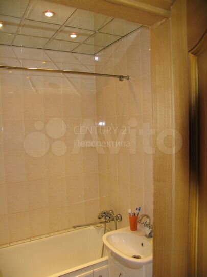 2-к. квартира, 44 м², 5/5 эт.