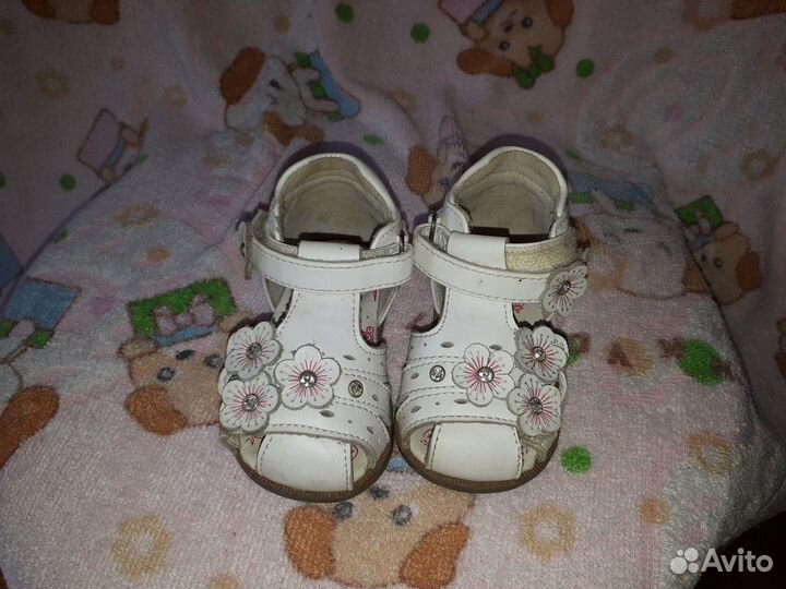Босоножки для малышки
