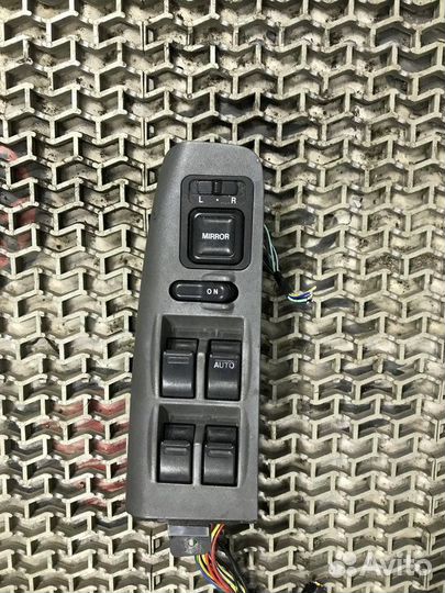 Джойстик регулировки зеркал Honda Shuttle