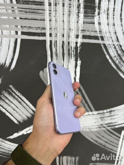 iPhone 11, 64 ГБ