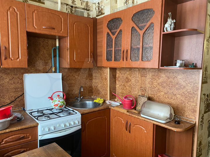 Доля в 3-к. квартире, 58,6 м², 2/4 эт.