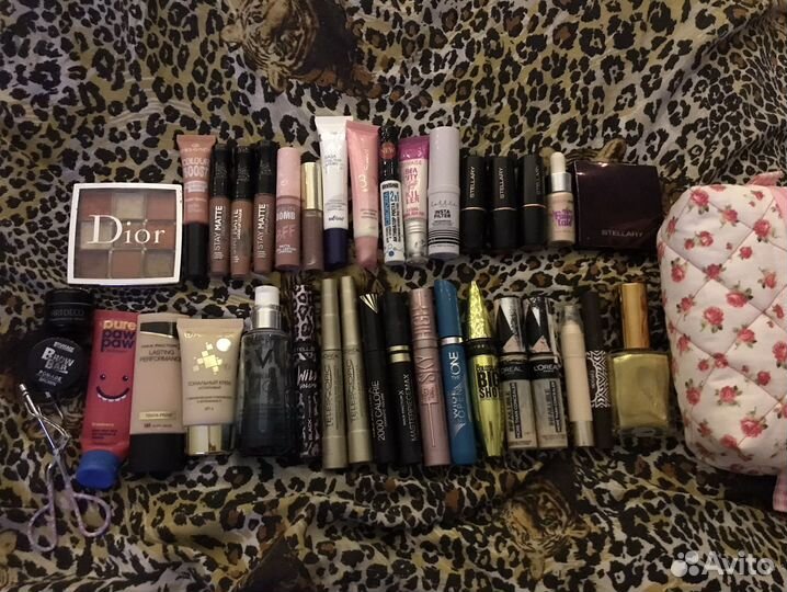 Набор косметики пакетом dior