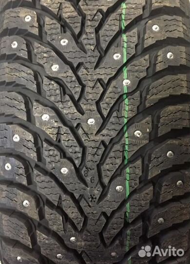 Nokian Tyres Hakkapeliitta 9 SUV 235/55 R20 102T