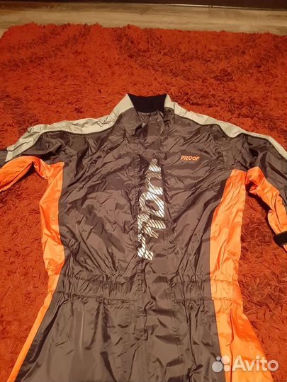 Дождевик и бахилы мото