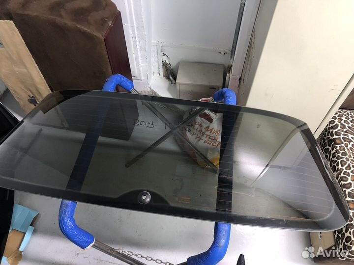 Заднее стекло peugeot 307 оригинал