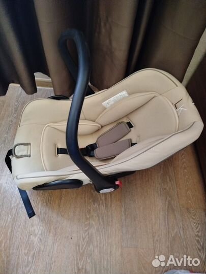 Автомобильное детское кресло от 0 до 18 кг