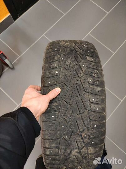 Nokian Tyres Hakkapeliitta 7 215/60 R16