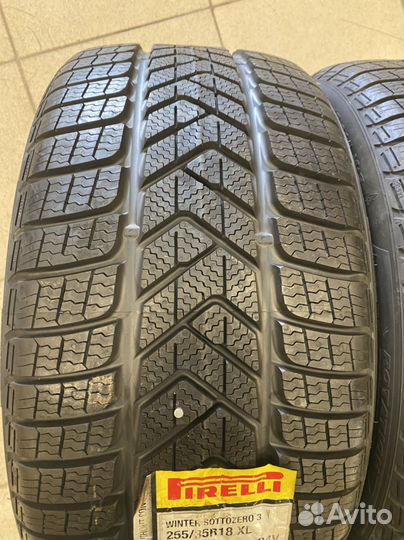 Pirelli Winter Sottozero 3 255/35 R18