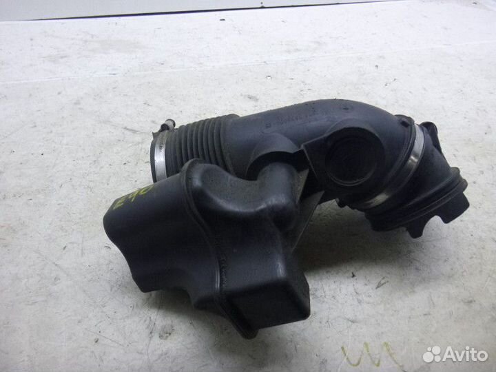 Резонатор воздушного фильтра BMW E90/E91 2005