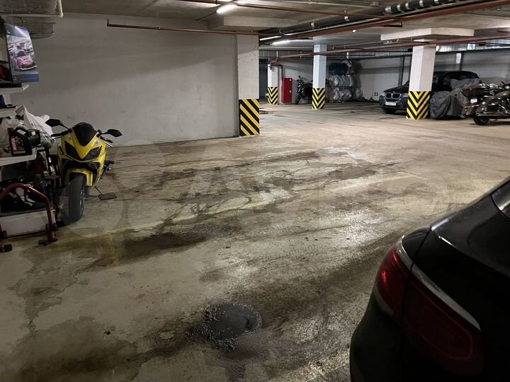 Машиноместо, 15 м²