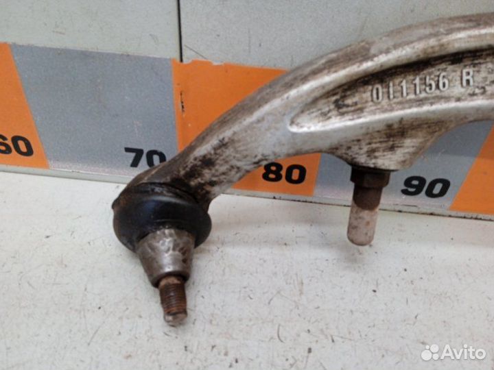 Рычаг передний правый нижний Nissan Skyline HV35