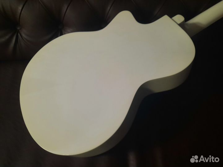 Акустическая гитара + аксессуары