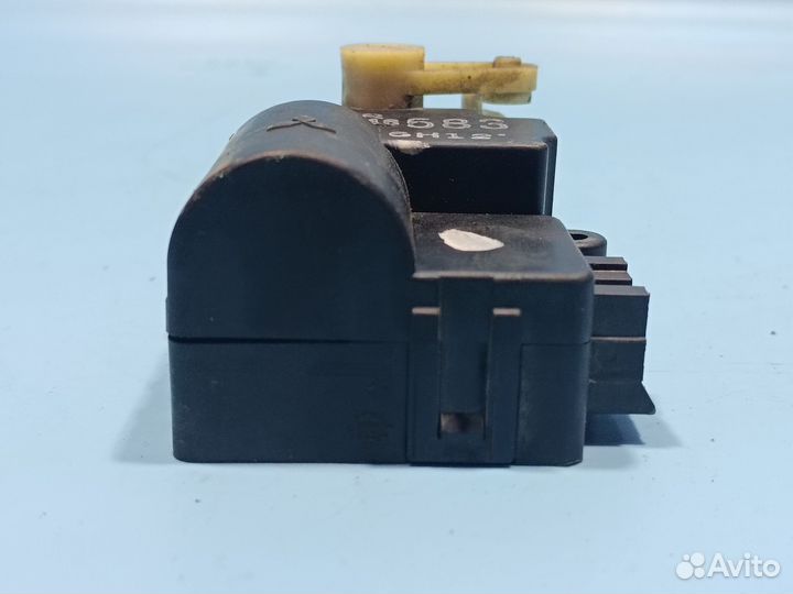 Моторчик заслонки отопителя для Mitsubishi Carisma