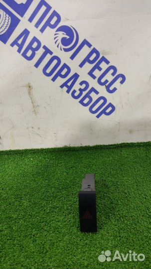 Кнопка аварийки Chevrolet Lacetti седан 1.6 F16D3