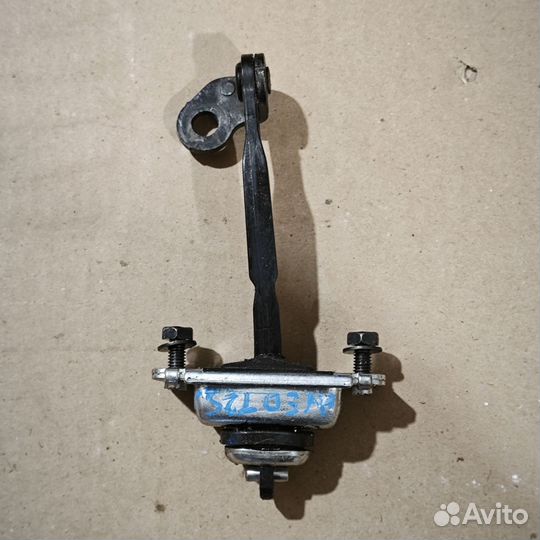 Ограничитель двери Chevrolet Aveo T250/255 xетчб