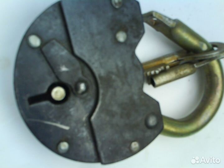 Замки навесные и дверные