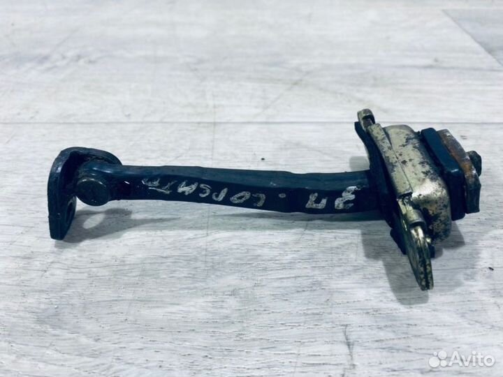 Ограничитель двери задний правый Kia Sorento SUV