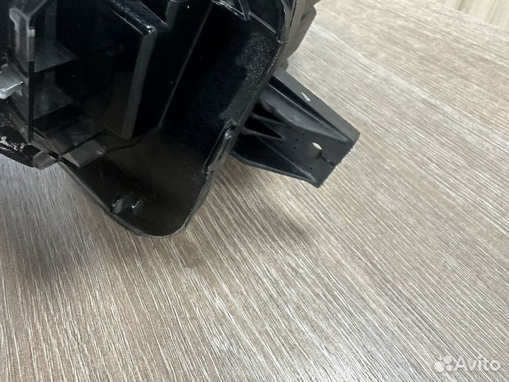 Zeekr 001 фара правая передняя (б/у) оригинал