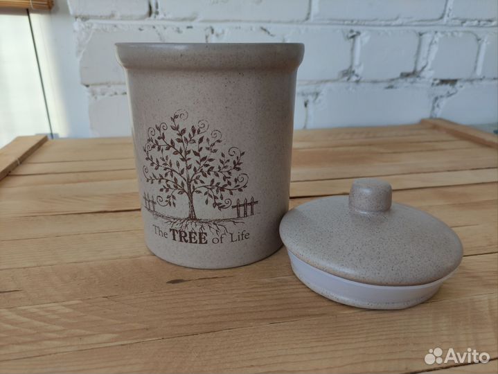 Банка керамическая для сыпучих продуктов новая