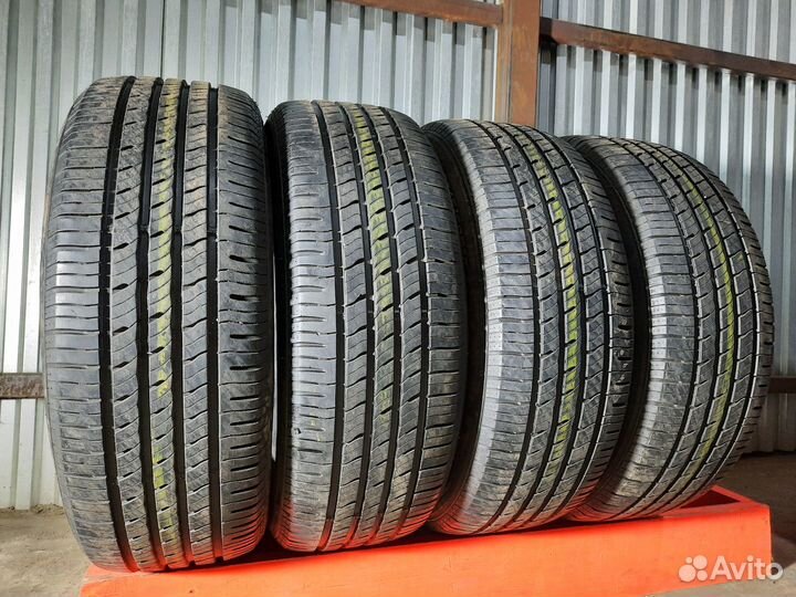 Roadstone N'Fera RU5 235/55 R20