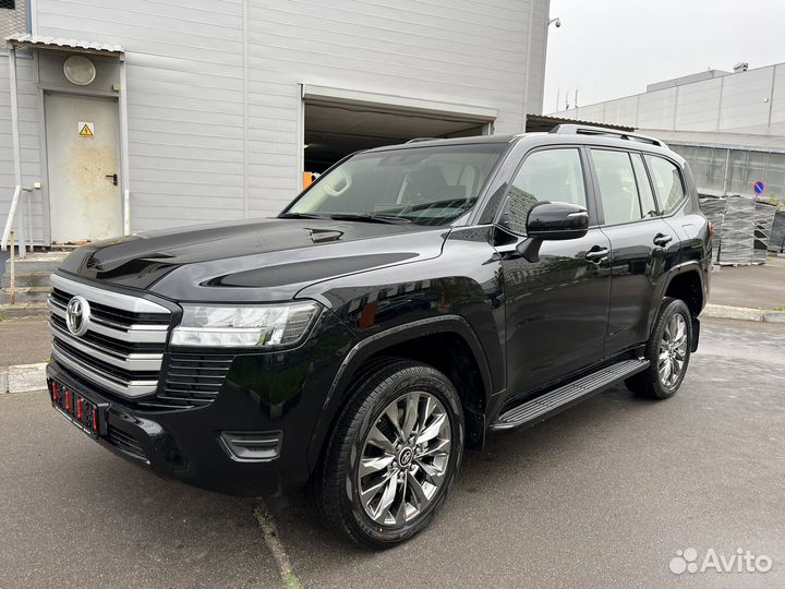 Toyota Land Cruiser 3.3 AT, 2022, 30 км