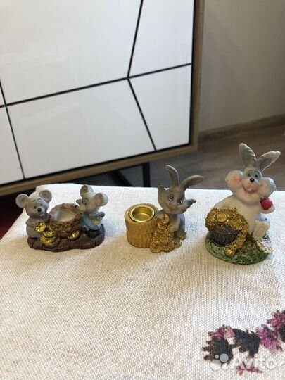 Бычок и другие скульптуры