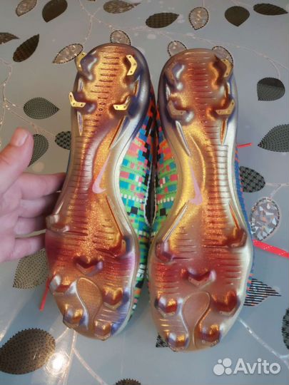 Бутсы Nike футбольные шиповки сороконожки Nike 40