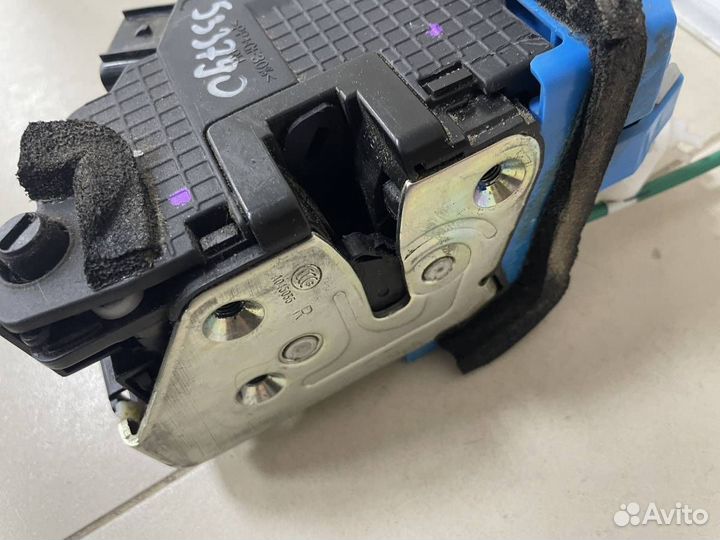 Замок двери задней правой Hyundai i30 GD 2012