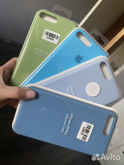 Чехол на iPhone 13