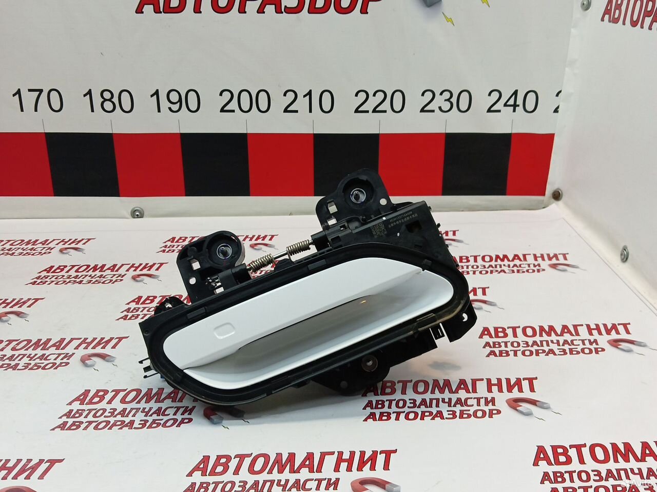 Ручка передняя правая Омода С7