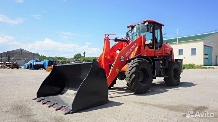 Фронтальный погрузчик Redstar 2400GT, 2023